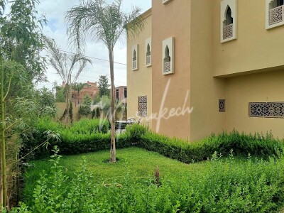 Villa de 4 chambres à louer vide sur la route d'ourika Location