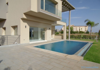 VILLA 3 CHAMBRES SUR GOLF