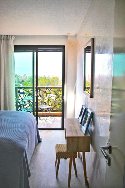 Magnifique studio au dernier étage  en plein centre ville