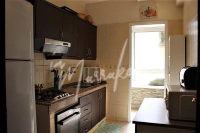 Appartement semi-meublé à louer sur mabrouka