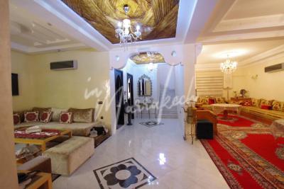 Villa de 4 chambres à louer  dans un nouveau quartier de azzouzia