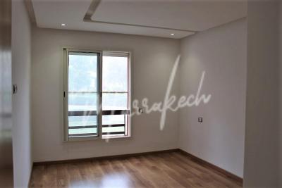 Appartement de 107m² à louer dans une résidence avec piscine sur l'agdal