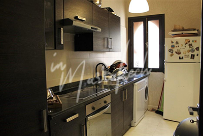 Pavillon à la vente dans un domaine avec piscine