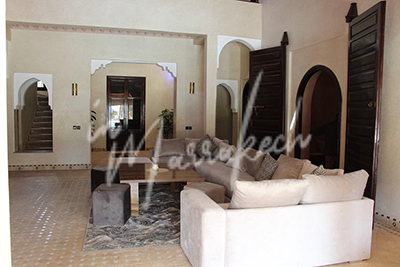 Villa de Quatre chambres  à  la vente sur la route de ouarzazate