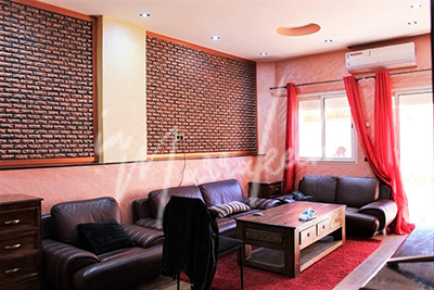 3 chambres à  Louer semi meublé avec grande terrasse