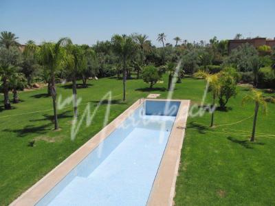 Magnifique villa vide à la palmeraie