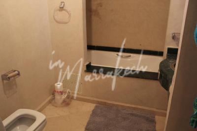 Magnifique appartement au dernier étage à la palmeraie