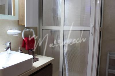 Coquet studio avec terrasse et sans vis à vis