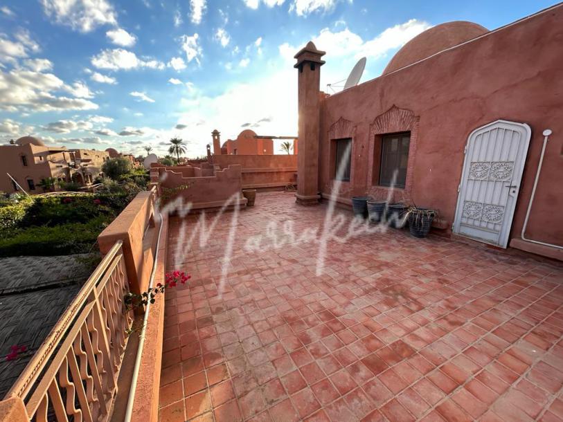 Villa de trois chambres avec piscine à louer-8