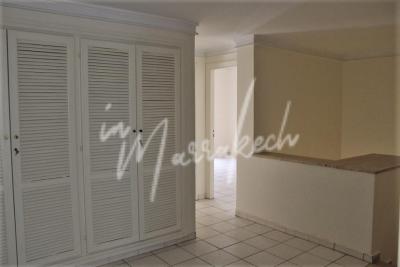 Appartement à usage bureau à la location