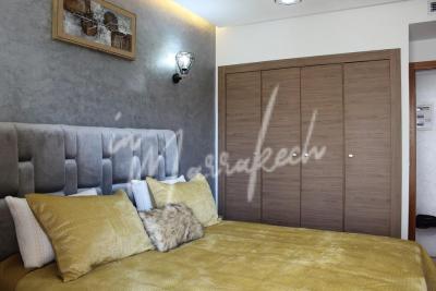 Coquet studio avec terrasse et sans vis à vis