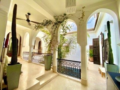 RIAD MAISON D’HÔTE AVEC PISCINE DE 5 CHAMBRES À KASBAH MARRAKECH MÉDINA