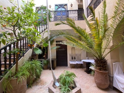 VENTE RIAD DE 4 CHAMBRES À DERB DABACHI MARRAKECH MÉDINA
