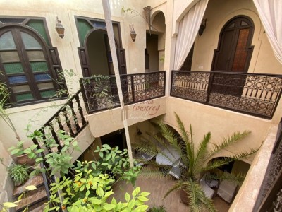 VENTE RIAD DE 4 CHAMBRES À DERB DABACHI MARRAKECH MÉDINA