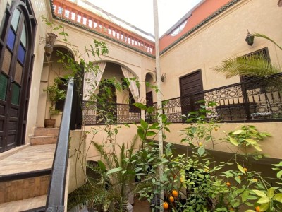 VENTE RIAD DE 4 CHAMBRES À DERB DABACHI MARRAKECH MÉDINA