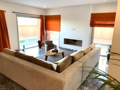 Villa neuve 5 chambres axe Tahanaout