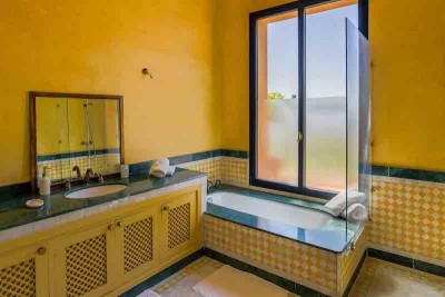 Propriété d'exception proche de 3 golfs