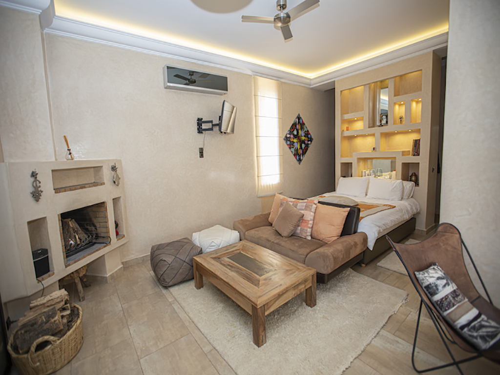 Villa 6 chambres axe Ouarzazate