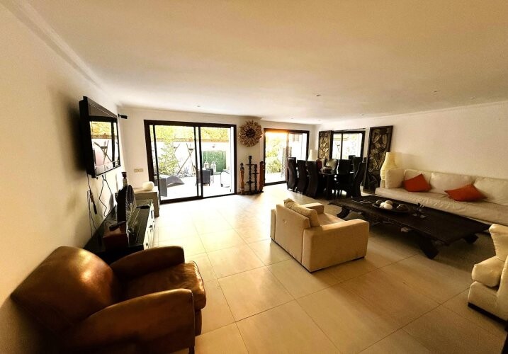 Duplex 2 chambres Hivernage-1