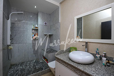 Fabuleuse  villa contemporaine sur le golf