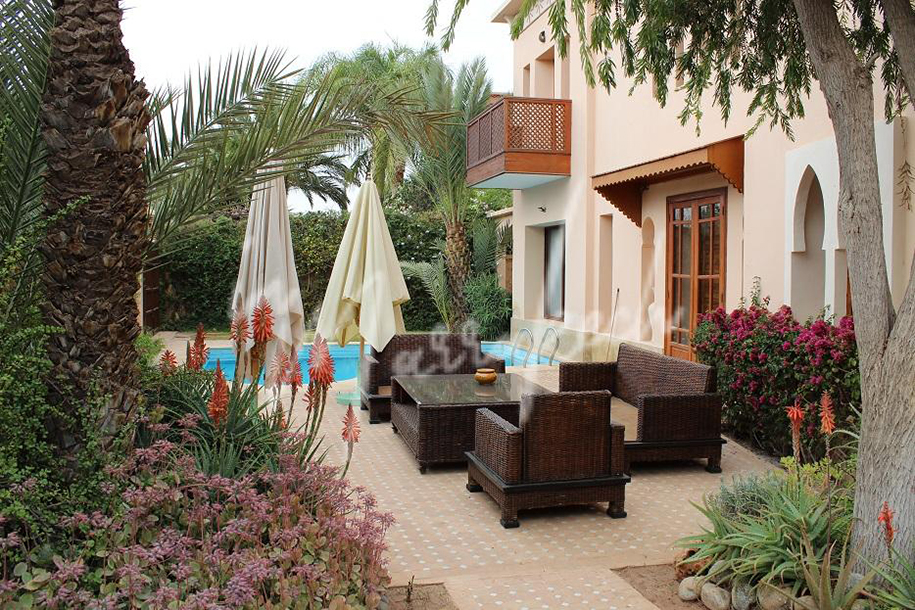 Jolie villa marocaine sur Golf Amelkis-2