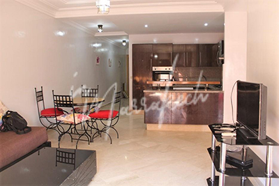 Grand studio de 74m² à  la location