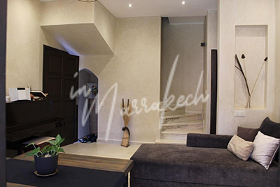 Pavillon à la vente dans un domaine avec piscine