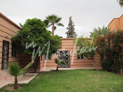 Villa de plain pied à la location en plein centre ville