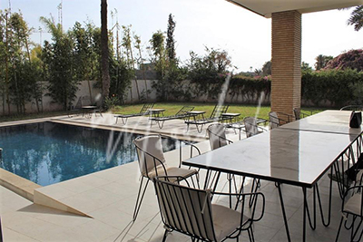 Villa moderne  de 5 chambres à  la vente dans le quartier d'amelkis