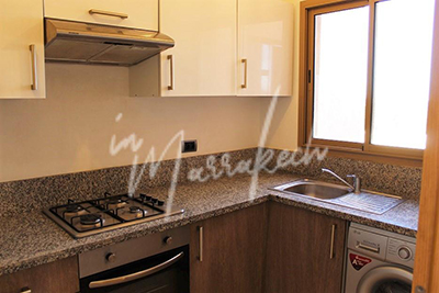 Appartement 2 chambres vide à la location sur golf avec vue sur lac et piscine