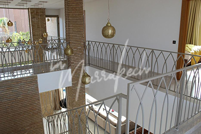 Villa moderne  de 5 chambres à  la vente dans le quartier d'amelkis