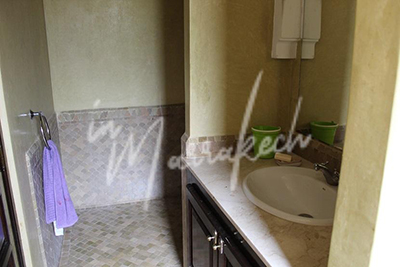 Villa de Quatre chambres  à  la vente sur la route de ouarzazate