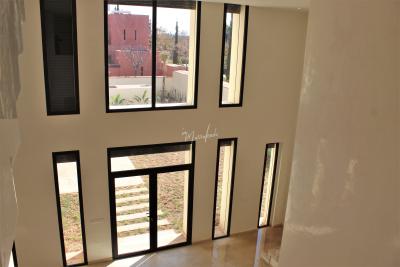 Belle villa de 4 chambres sur  Golf AL MAADEEN