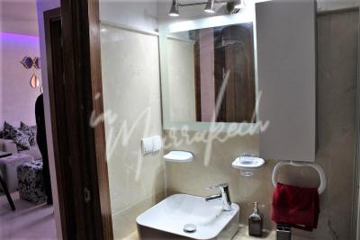 Coquet studio avec terrasse et sans vis à vis