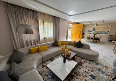 Villa contemporaine neuve 4 chambres Route d'Amizmiz-1