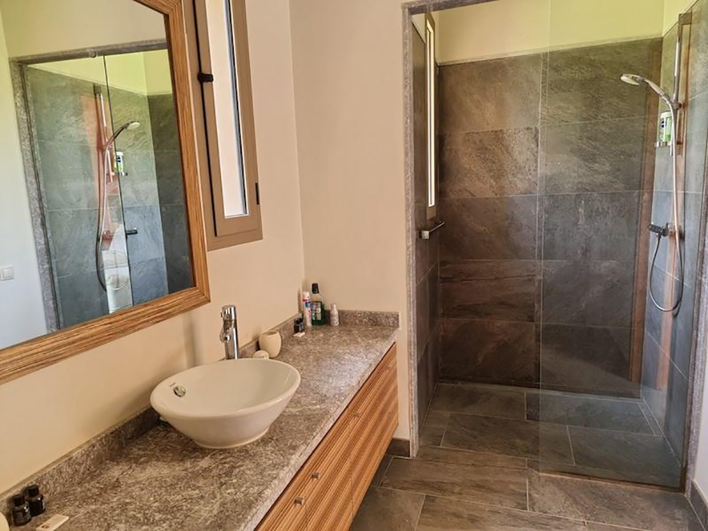 Villa 3 chambres axe Fès